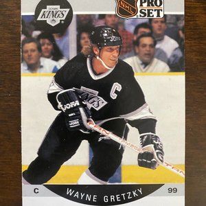 100% mt Wayne Gretzky +bonus Connor. McDavid card